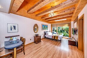 PalmValley Pool Villa Resort