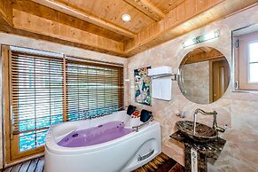 PalmValley Pool Villa Resort