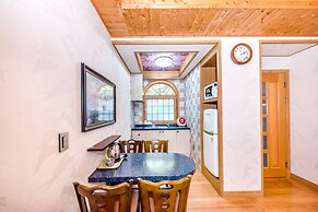 PalmValley Pool Villa Resort