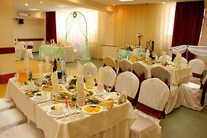 Amaks City Hotel