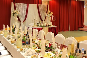 Amaks City Hotel