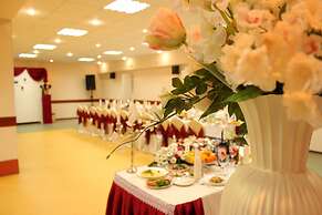 Amaks City Hotel