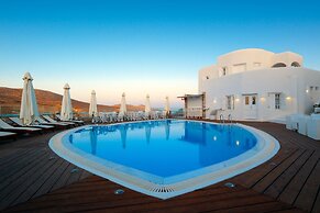 Aspalathras White Hotel