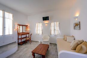 Aspalathras White Hotel