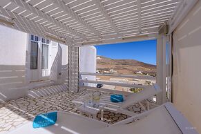 Aspalathras White Hotel