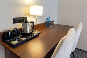 Hit Hotel