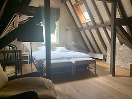 1669 Bed & Breakfast