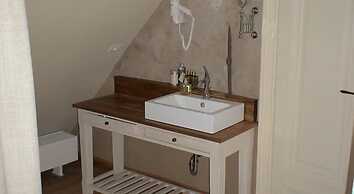 1669 Bed & Breakfast