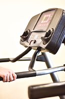 Huinid Pioneros Hotel