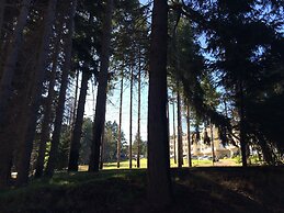 Huinid Pioneros Hotel