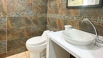 Hotel On Vacation Blue Cove