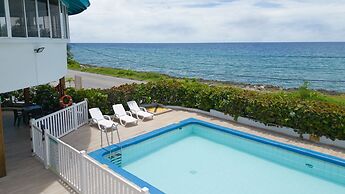 Hotel On Vacation Blue Reef