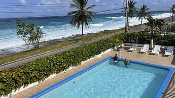 Hotel On Vacation Blue Reef