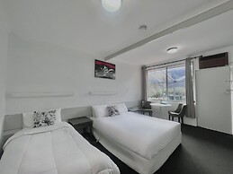 The Grampians Motel & The Views Restaurant