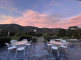 The Grampians Motel & The Views Restaurant