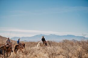 Tombstone Monument Guest Ranch