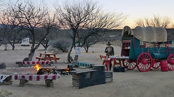 Tombstone Monument Guest Ranch