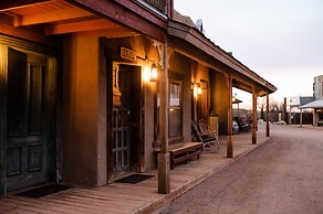 Tombstone Monument Guest Ranch