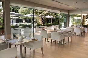 Alasia Hotel