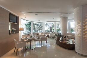 Alasia Hotel