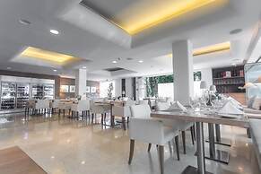 Alasia Hotel