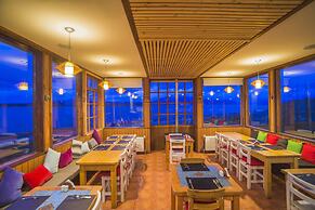 Weskar Patagonian Lodge