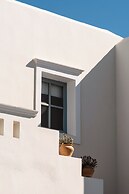 Mitos Suites