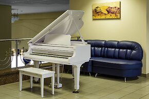 Luchesa Hotel