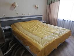 Luchesa Hotel