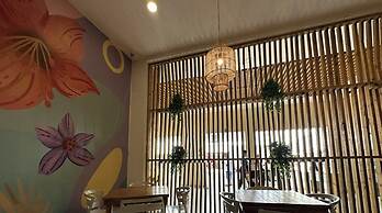 Hotel On Vacation Tower