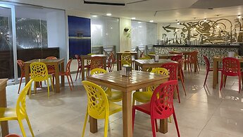 Hotel On Vacation Blue Tone