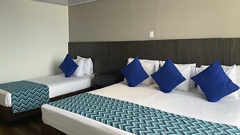 Hotel On Vacation Blue Tone