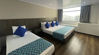 Hotel On Vacation Blue Tone