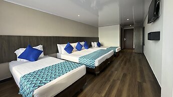 Hotel On Vacation Blue Tone