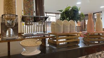 Hotel On Vacation Blue Tone