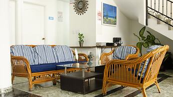 Hotel On Vacation Coral Flower