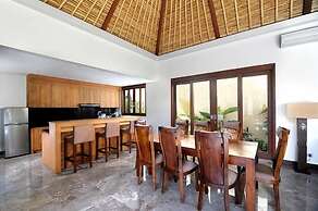 Mahagiri Villas & Spa Dreamland