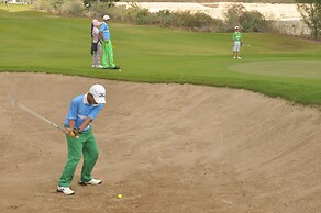 Mahagiri Villas & Spa Dreamland