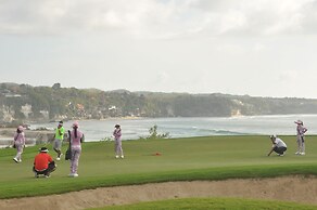 Mahagiri Villas & Spa Dreamland