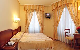 Hostal Sil & Serranos