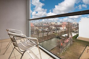 Apartinfo Aura Apartments