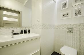 Apartinfo Aura Apartments