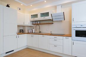 Apartinfo Aura Apartments