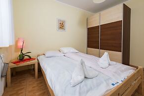 Apartinfo Aura Apartments