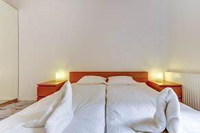 Apartinfo Aura Apartments