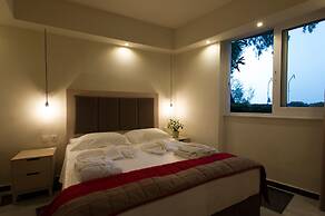 Seafalios Apartments