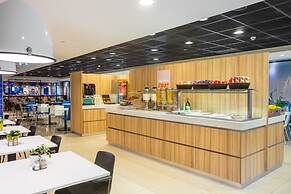Holiday Inn Express Rotterdam - Central Station by IHG