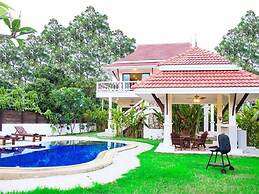Baan Dork Bua Villa