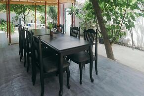 Azoush Tourist Guesthouse