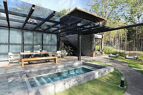 El Mangroove Papagayo, Autograph Collection